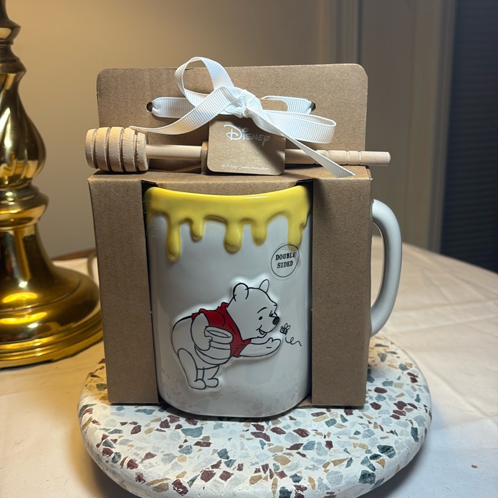 Rae Dunn Bears love honey coffee/ tea mug